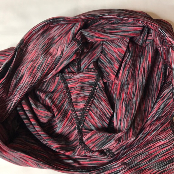 VOGO Athletic Capri Workout Leggings M - Picture 4 of 9